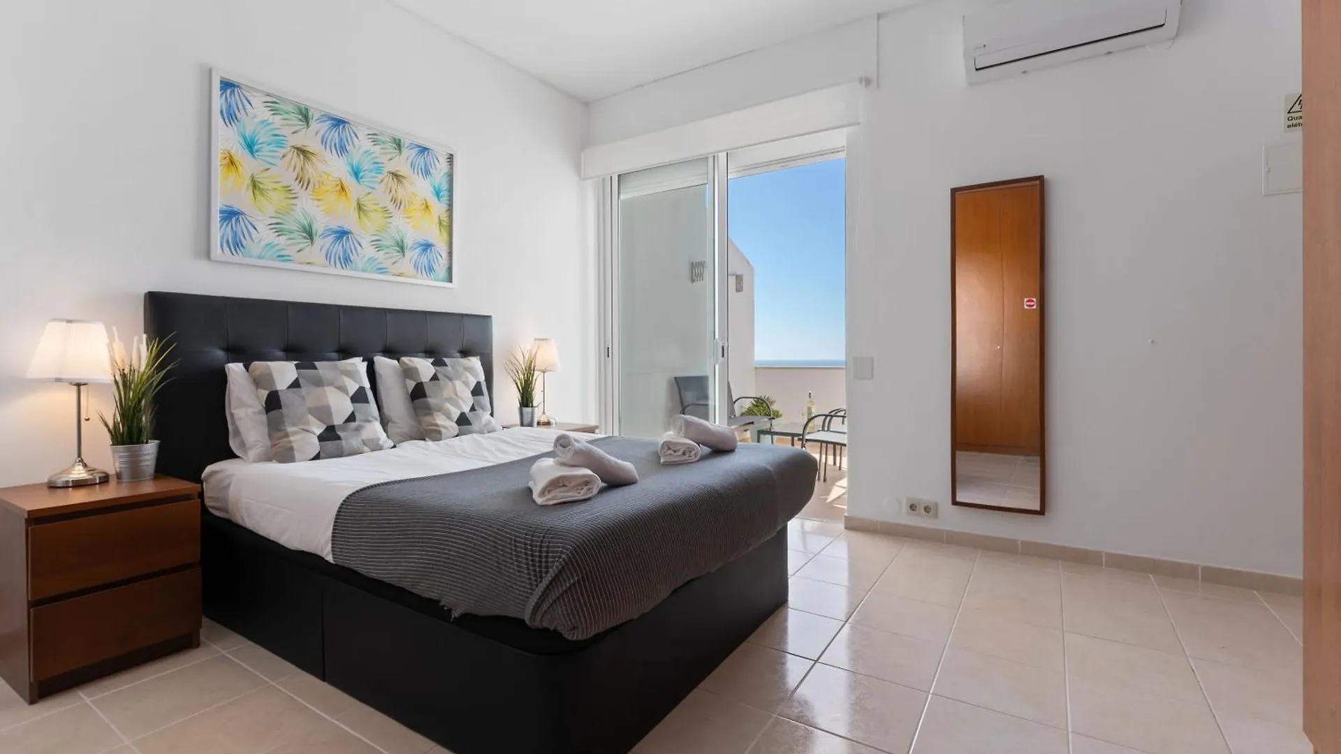 Ocean Suite Albufeira Apartment